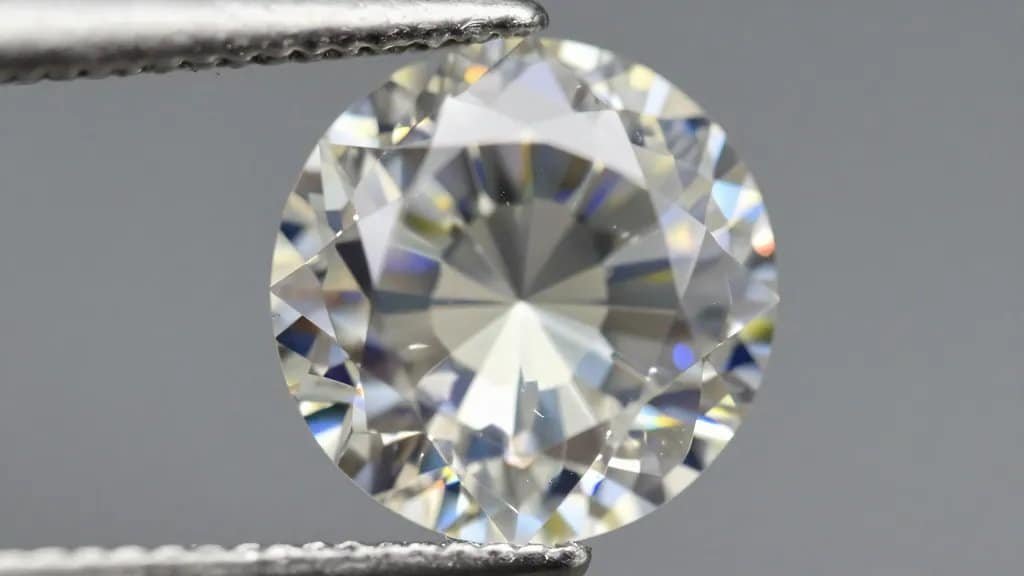 Macro shot of a single diamond with feather inclusion