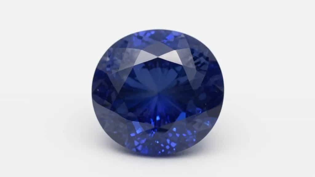 closeup of sapphire on Gemological Institute certificate